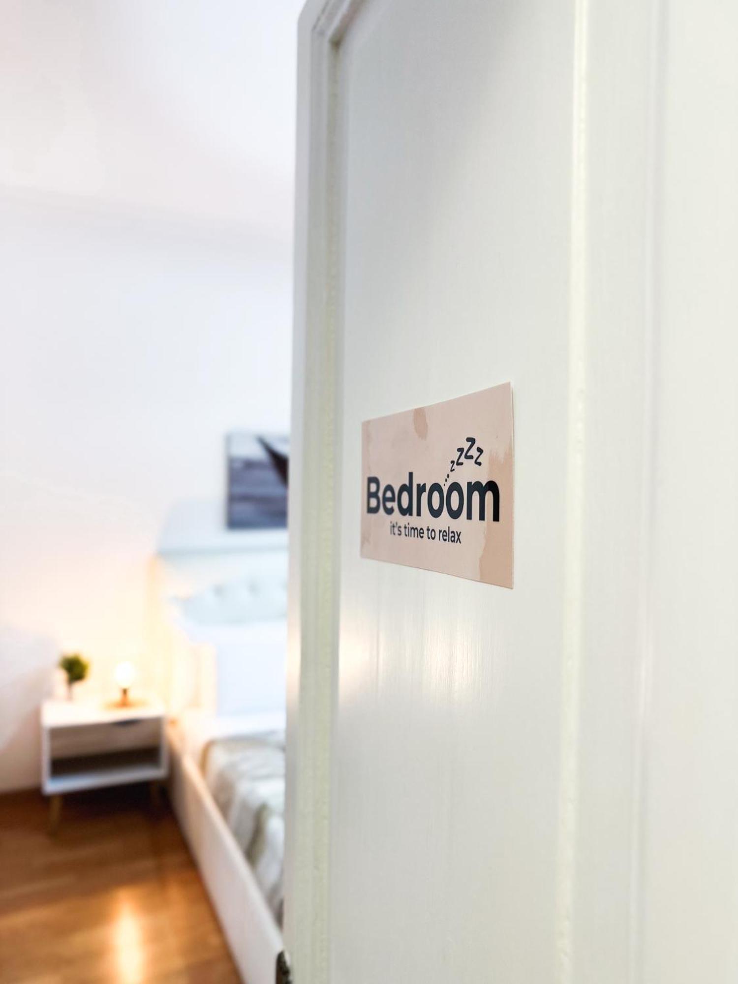 Apartment By The Colosseum - White Chic Flats Roma Dış mekan fotoğraf