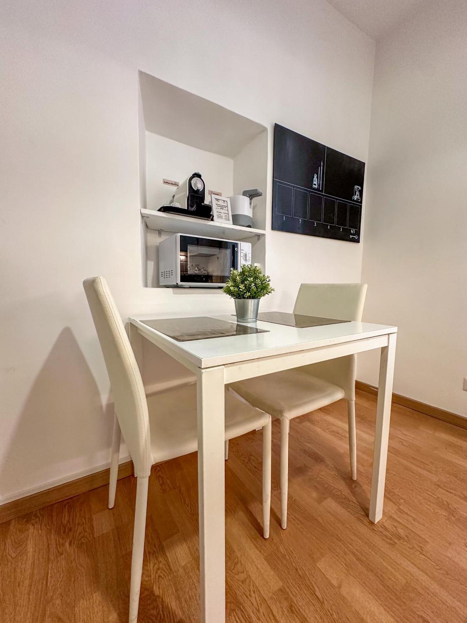 Apartment By The Colosseum - White Chic Flats Roma Dış mekan fotoğraf